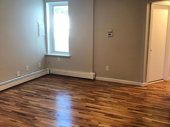 2nd image of 1903 W 8th St #2
