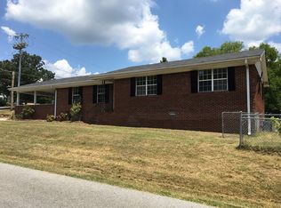 4082 University Dr, Ooltewah, TN 37363