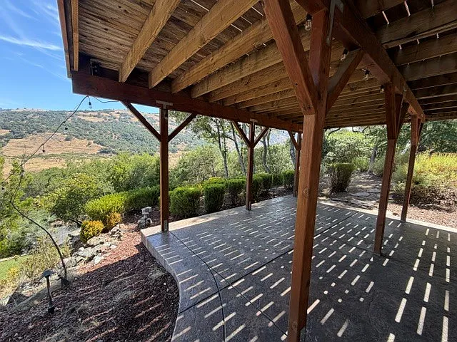 17295 Holiday Dr — Photo 30