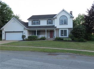 6022 Cobblestone Dr, Erie, PA 16509