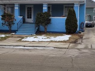 462-64 North St, Elgin, IL 60120