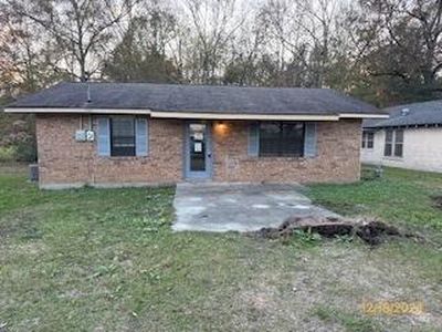 216 McDaniel St, Columbia, MS, 39429