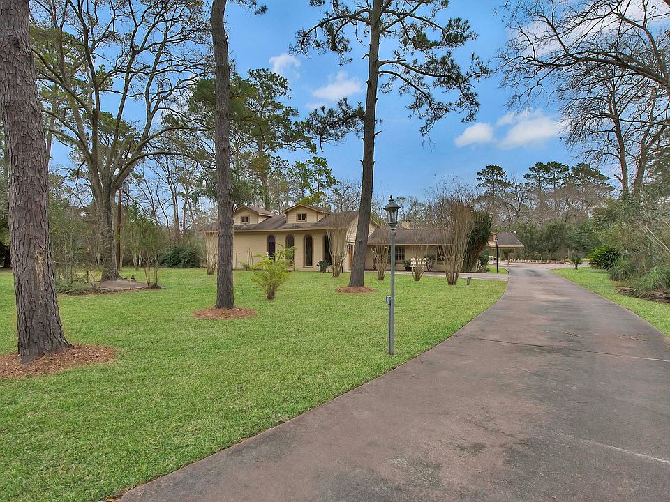 1st image of 12309 Pine Oak Dr