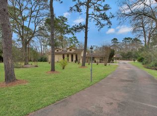 12309 Pine Oak Dr, Dickinson, TX 77539