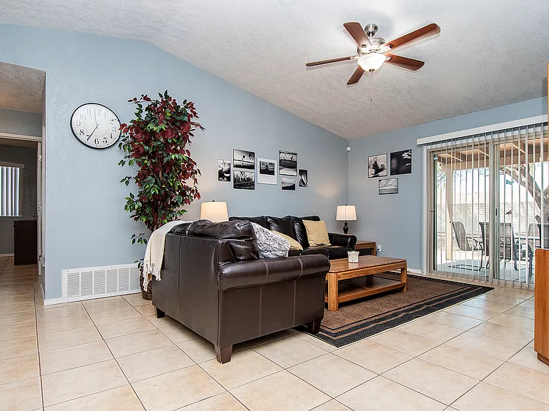 5900 S Torrence Dr — Photo 16