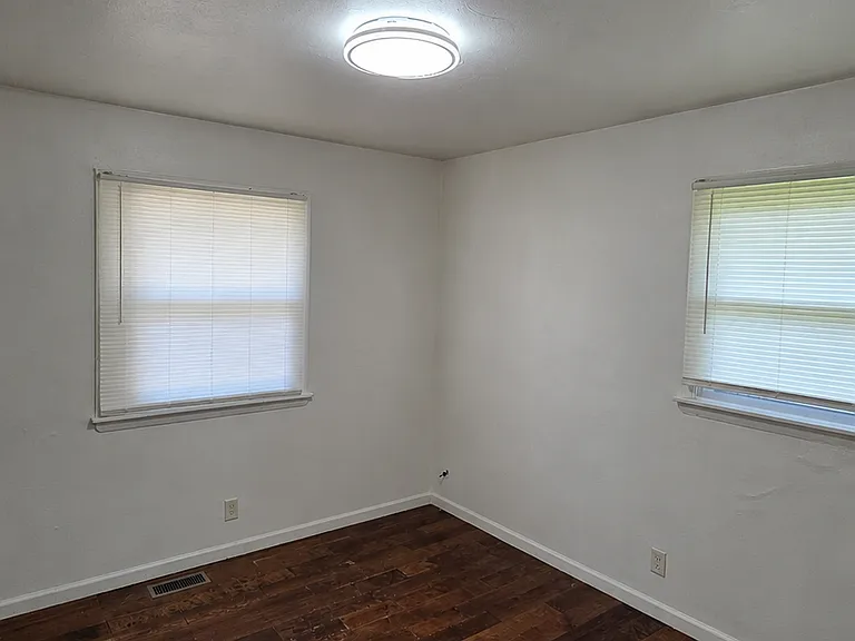 2127 W Virginia Ave — Photo 14