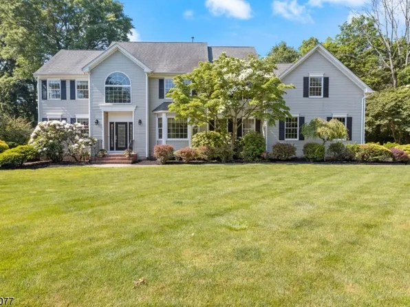 2 Magnolia Ct, Morris Twp., NJ 07960