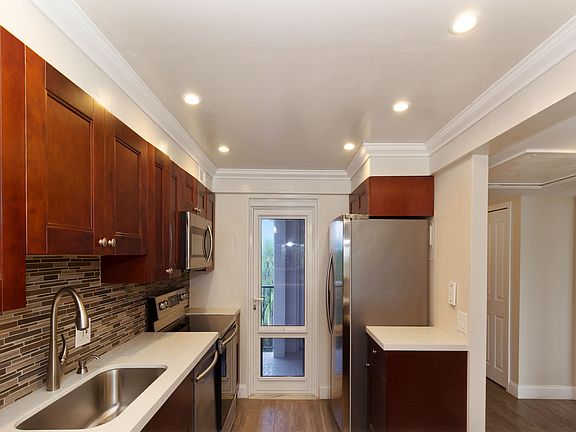 3rd image of 2950 N Palm Aire Dr APT 408