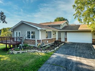 1476 Chadbourne Dr, Davis, IL
