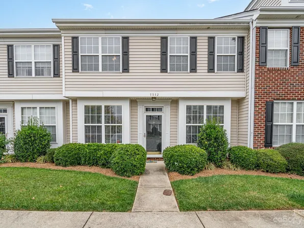 7572 Bluff Point Ln, Denver, NC 28037