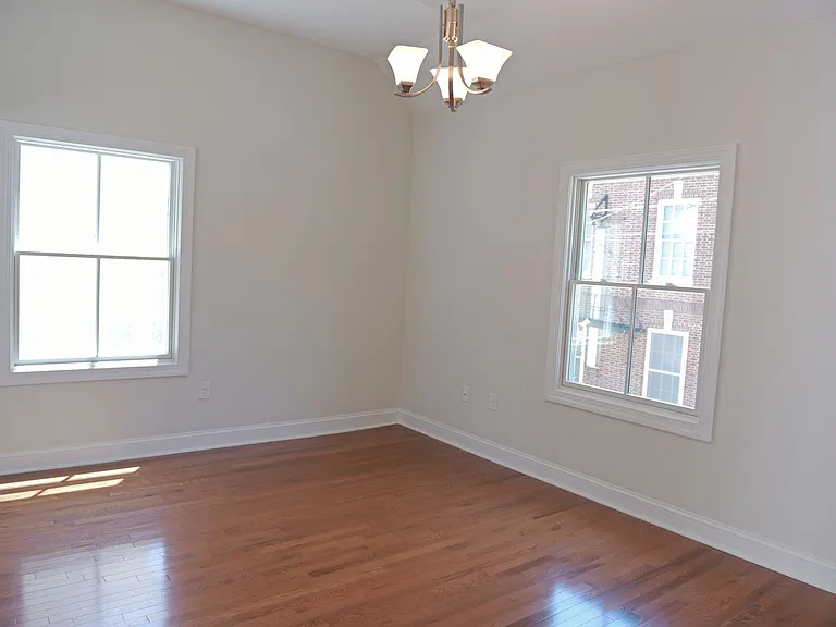203-205 Nassau St — Photo 10