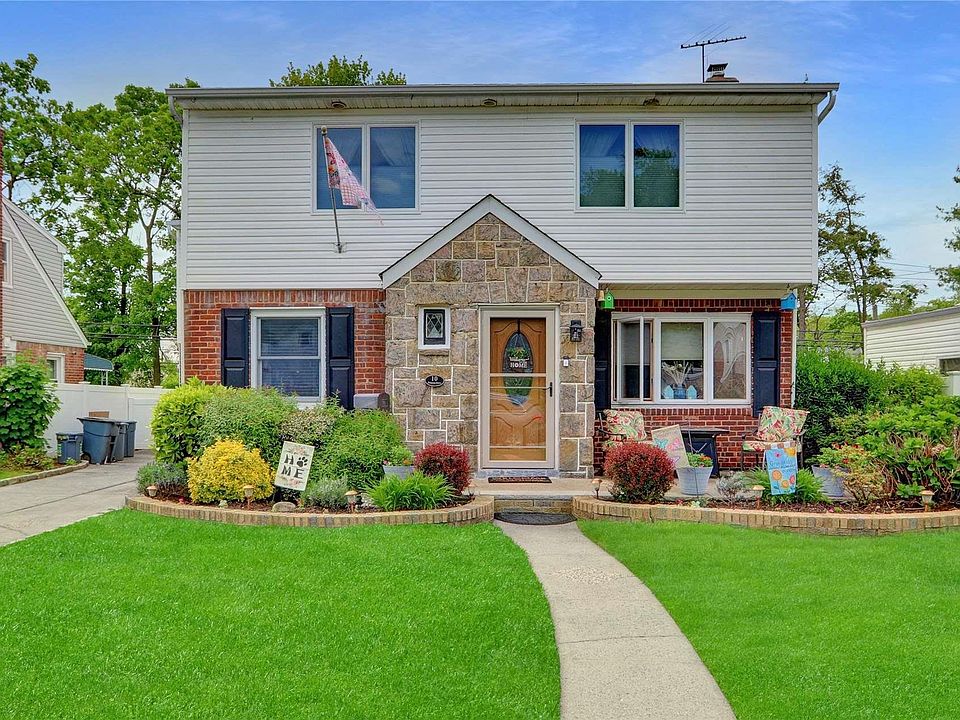 1st image of 10 Primrose Drive