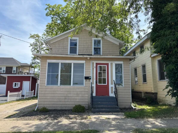 411 Court St, Saint Joseph, MI 49085