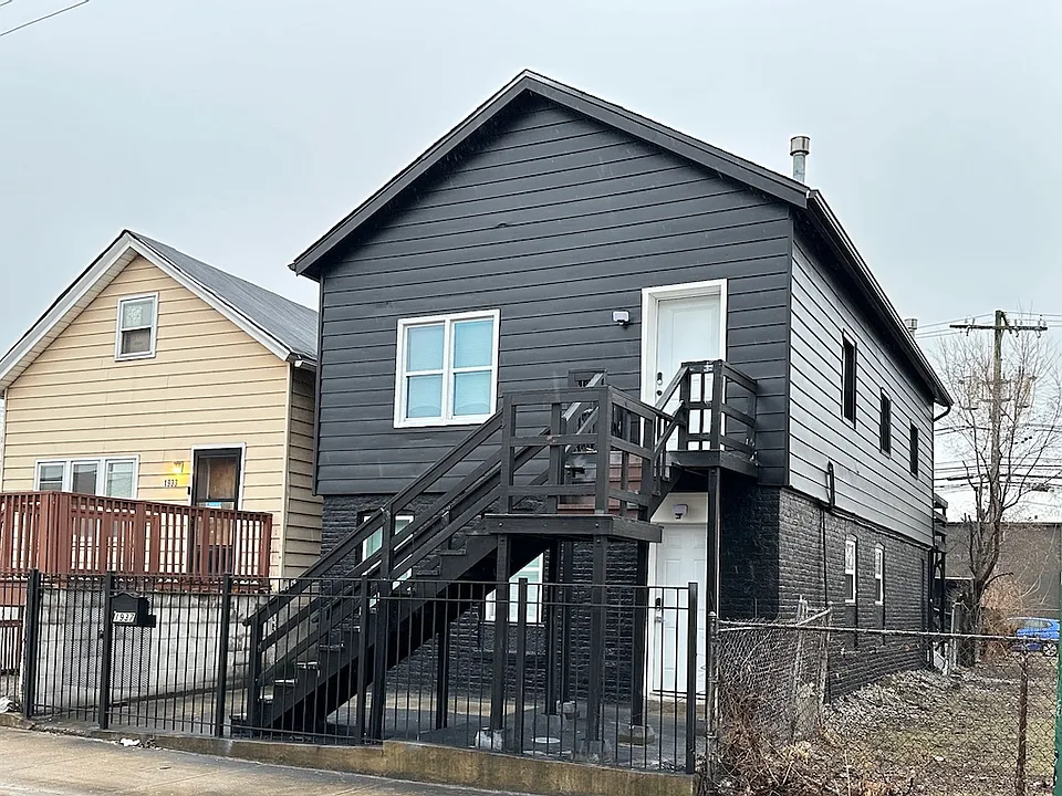 1937 W Grand Ave #2