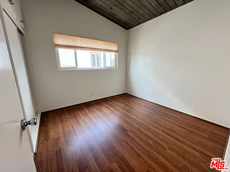 2215 Orange Grove Ave — Photo 16