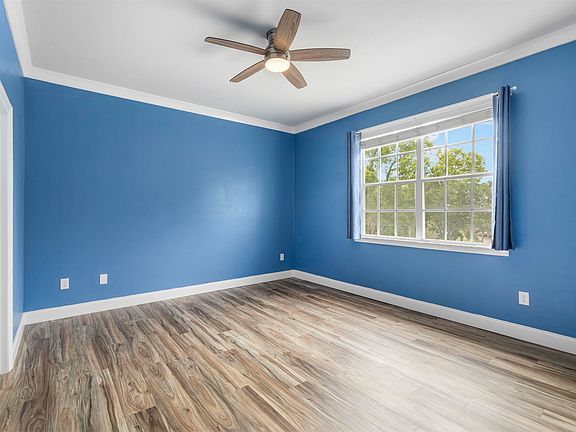 5th image of 4000 Grande Vista Blvd