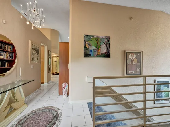 2578 Coco Plum Boulevard #203, Boca Raton, FL 33496