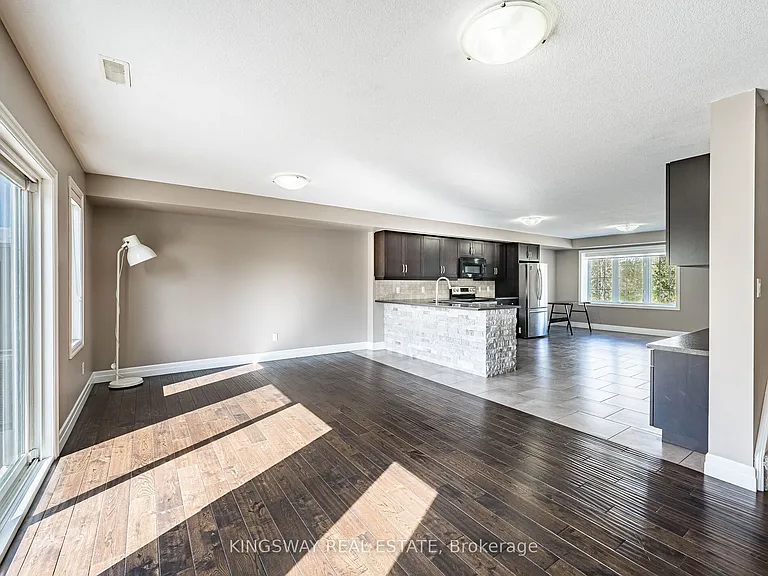 275 Old Huron Rd E #15 — Photo 20