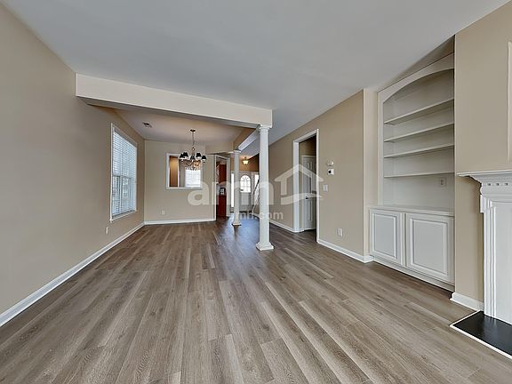 5th image of 216 Haywood Ln