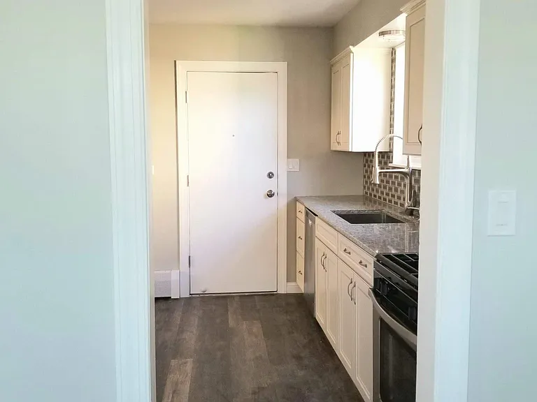 3446 Main St #2 — Photo 3