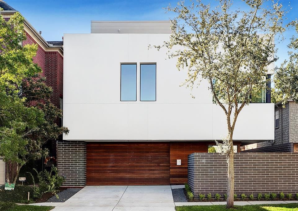 Welcome to 2018 Brun St!