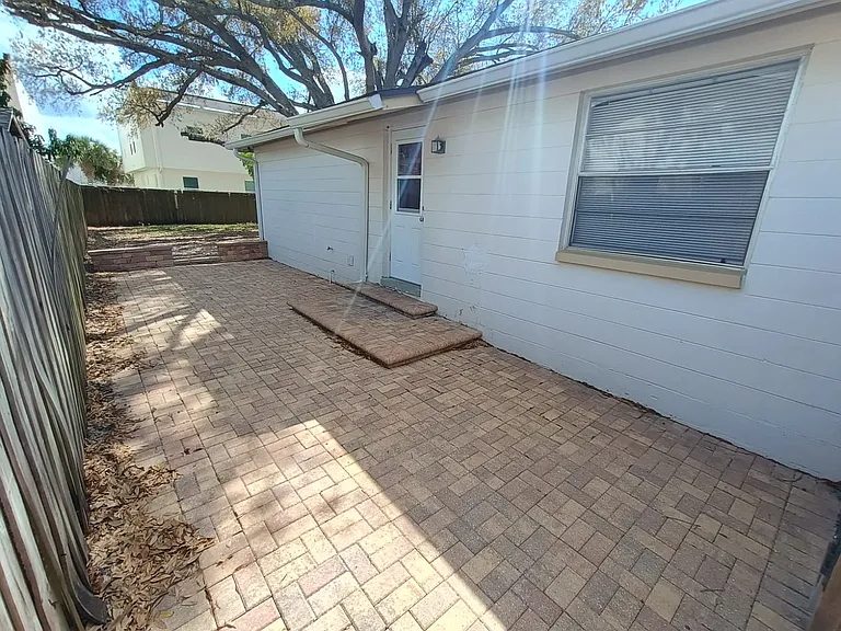 3624 W Anderson Ave — Photo 7