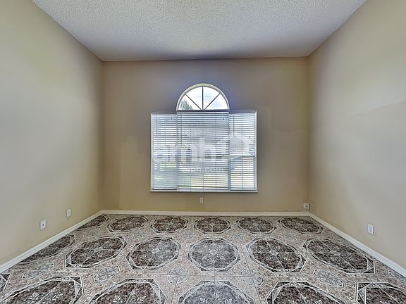 4th image of 687 Parsons Cir SE