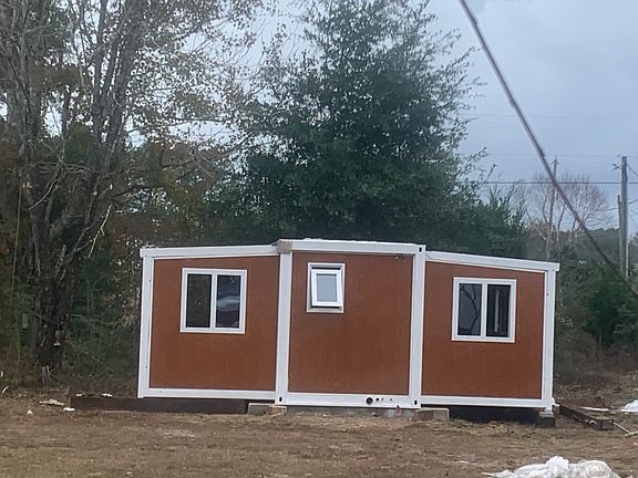 5th image of 4748 Douglas Dr