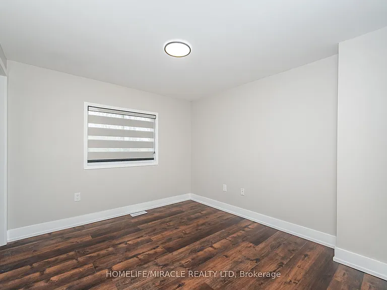 340 Dunsmore Ln — Photo 17