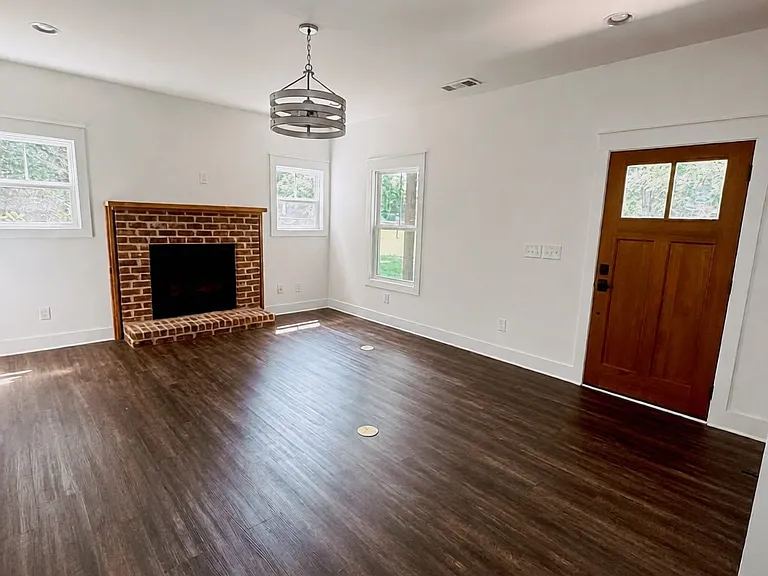 2289 Camp Ln — Photo 5