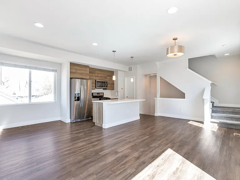 5634 W 10th Pl — Photo 5