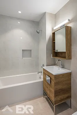 Rented by EXR | media 5