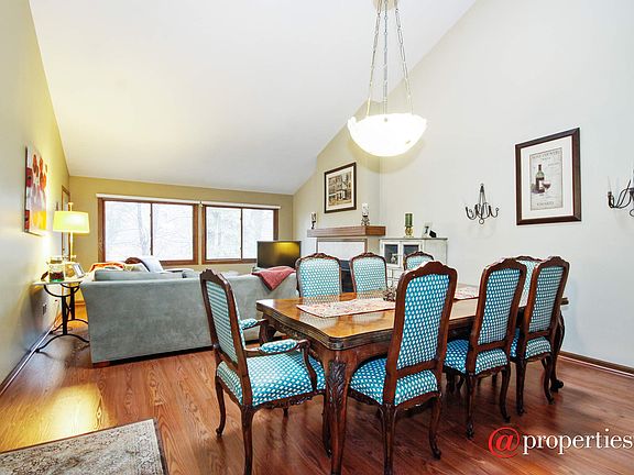 Living Room / Dining Room