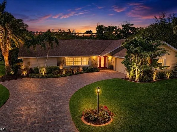 880 Deep Lagoon Ln, Fort Myers, FL 33919