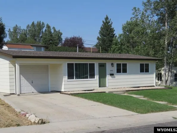 1960 Brentwood Dr, Casper, WY 82604