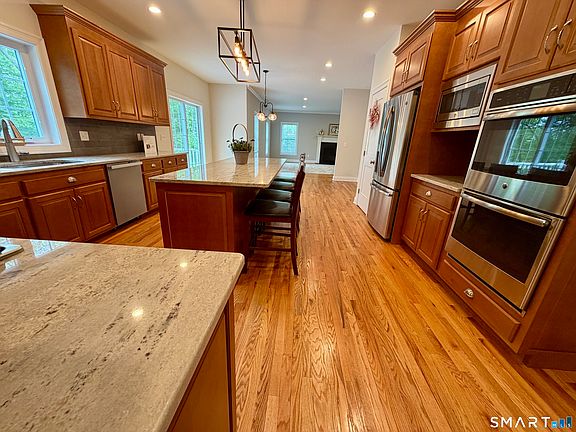 5th image of 7 Jet Brook Road