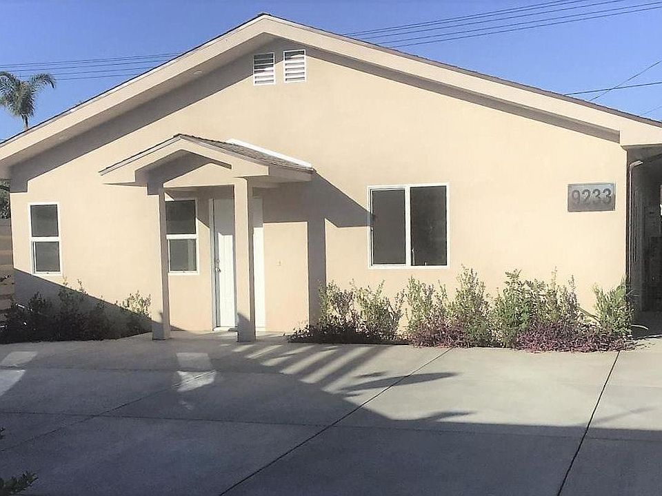 1st image of 9233 Vanalden Ave