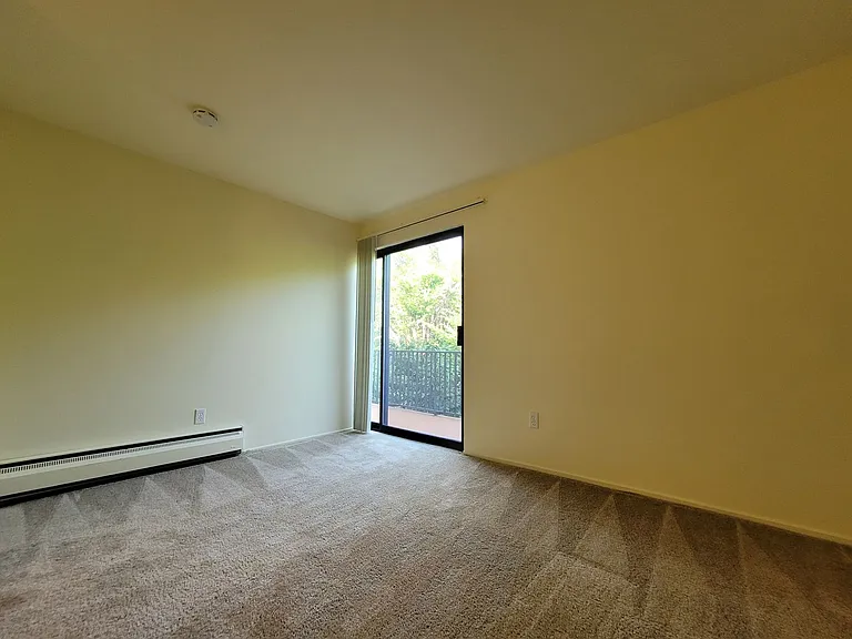 11206 NE 68th St #228 — Photo 9