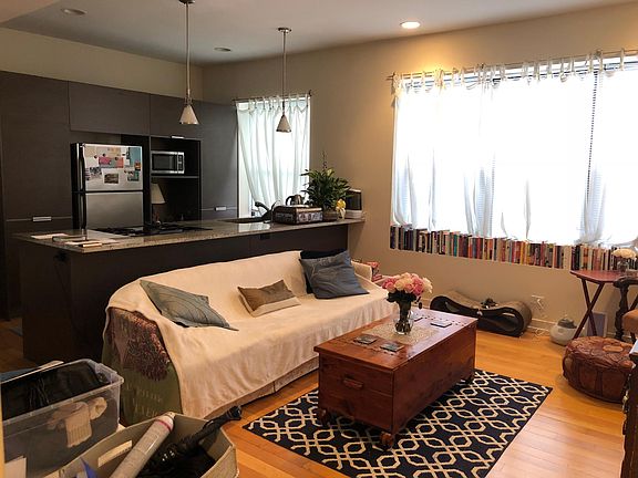 2nd image of 1759 W Berteau Ave #1