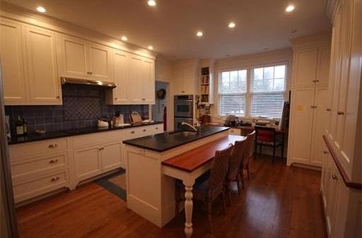 2nd image of 1 Featherbed Ln