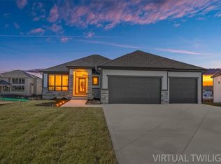 2319 SW Serena Pl, Lees Summit, MO 64082