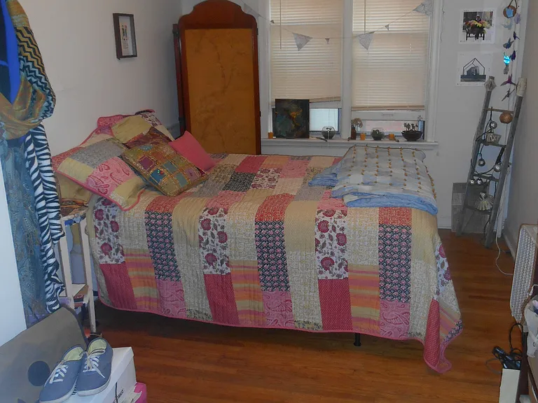 586 Holly Ave — Photo 9