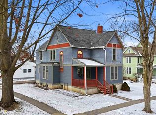 201 7th Ave NW, Mount Vernon, IA 52314