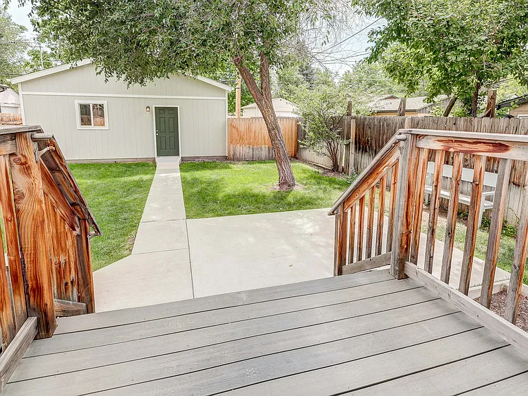 1420 S Clarkson St — Photo 4