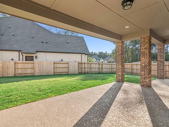 7th image of this home