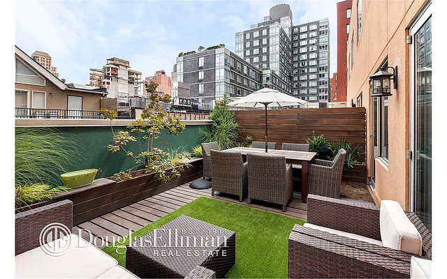 Sold by Douglas Elliman | media 15