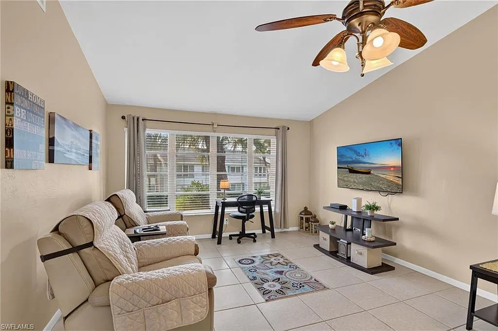 2 bed, 2.0 bath, 1246 sqft, $3,600 — Photo 3