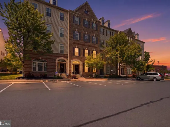 6912 Kona Dr, Gainesville, VA 20155