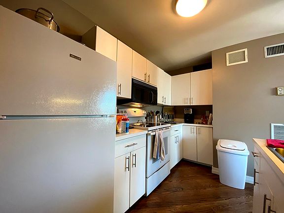 4th image of 401 E Ontario St APT 2301