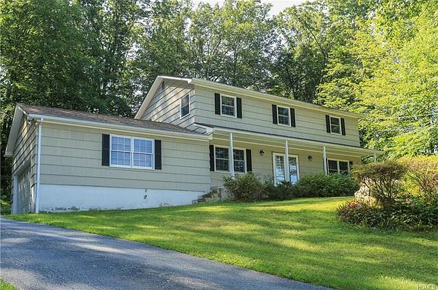 1st image of 12 Noel Ct